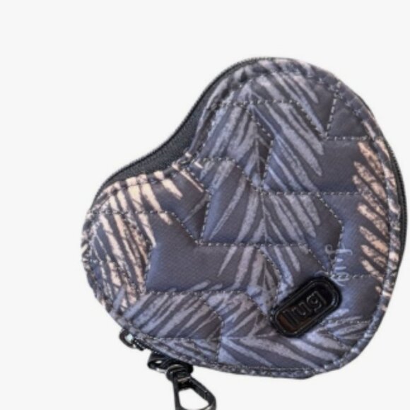 NWT- LUG HEART POUCH - ASSORTED PRINTS - Picture 4 of 6